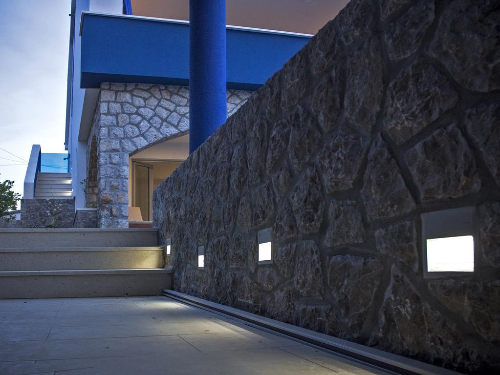 Apartments Petra Njivice Exterior foto