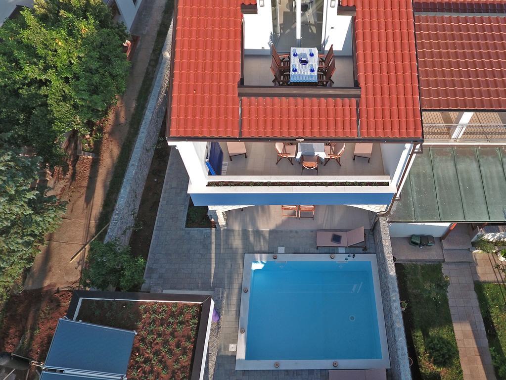 Apartments Petra Njivice Exterior foto